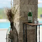 Perla Villa *